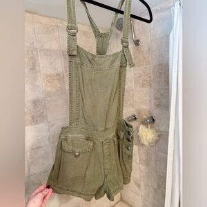 Free People olive green shortalls Sz S
